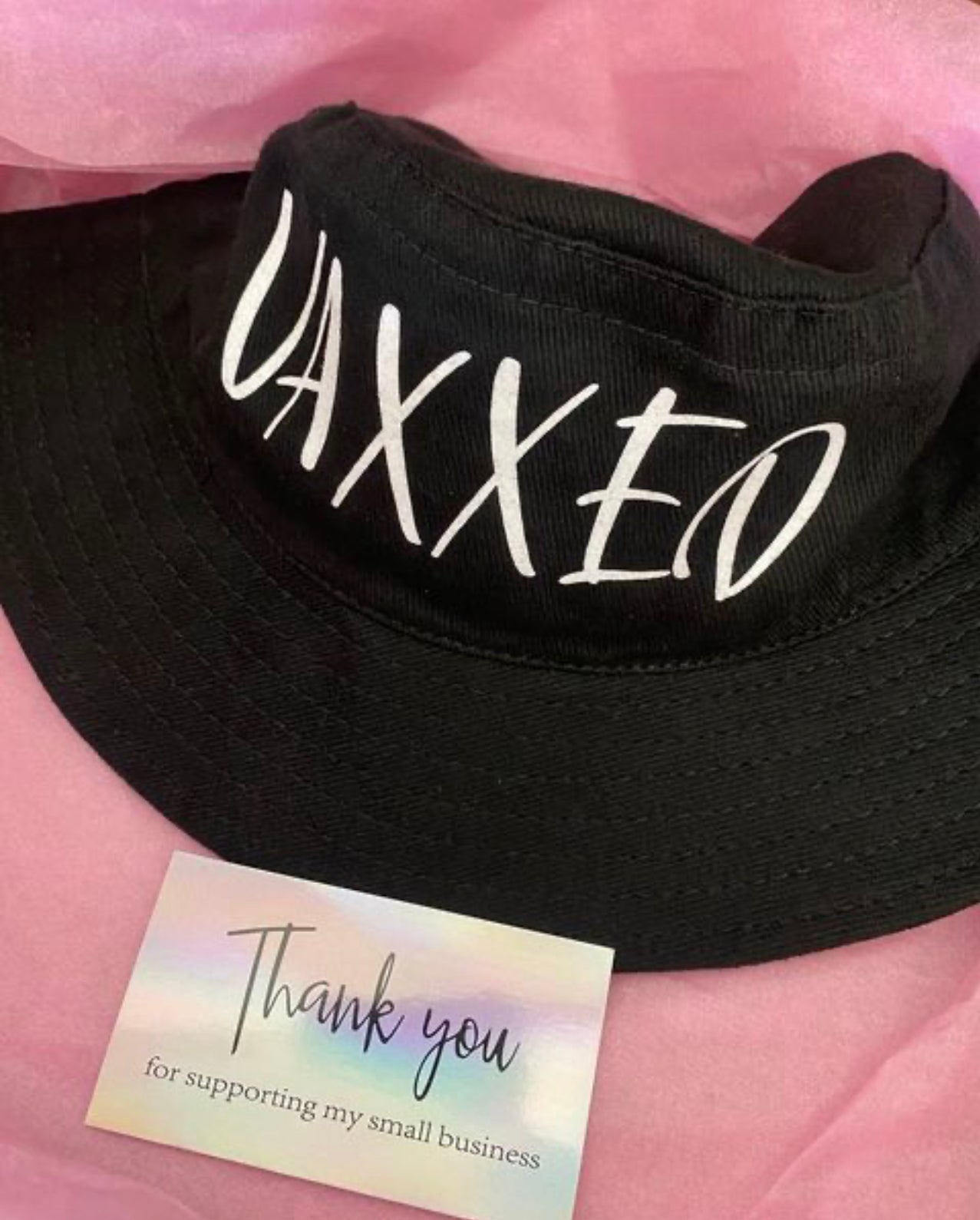 BUCKET HAT