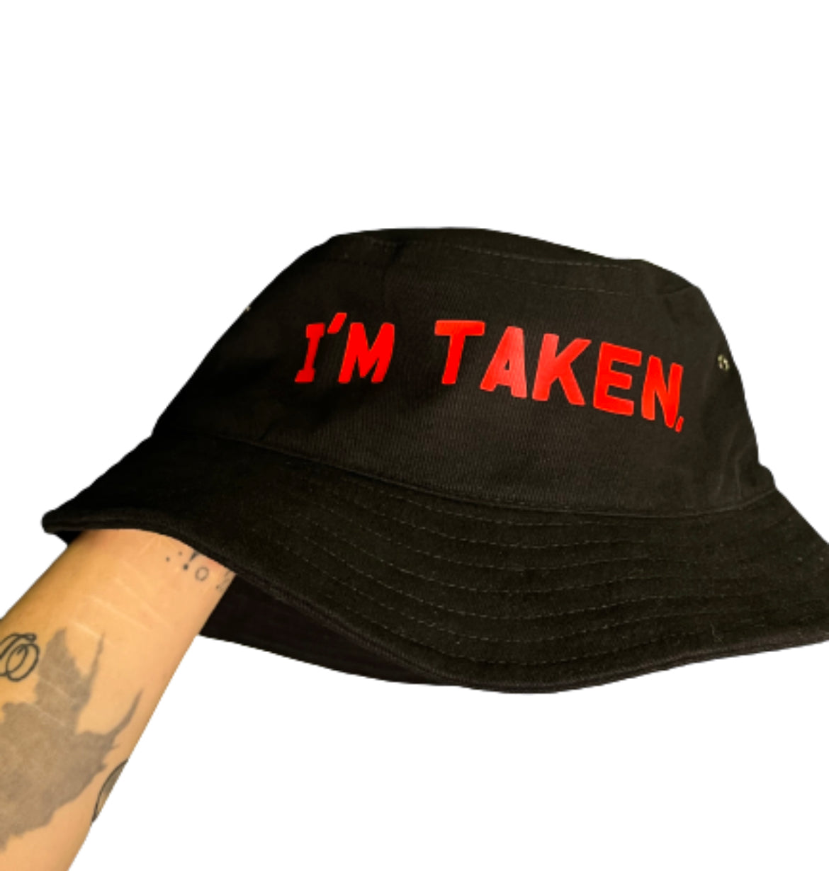 BUCKET HAT